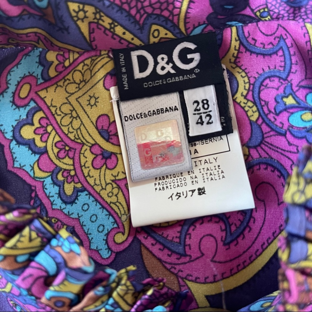 *SOLD* Dolce & Gabbana Silk Paisley Top Sz 42 - Picture 8 of 16